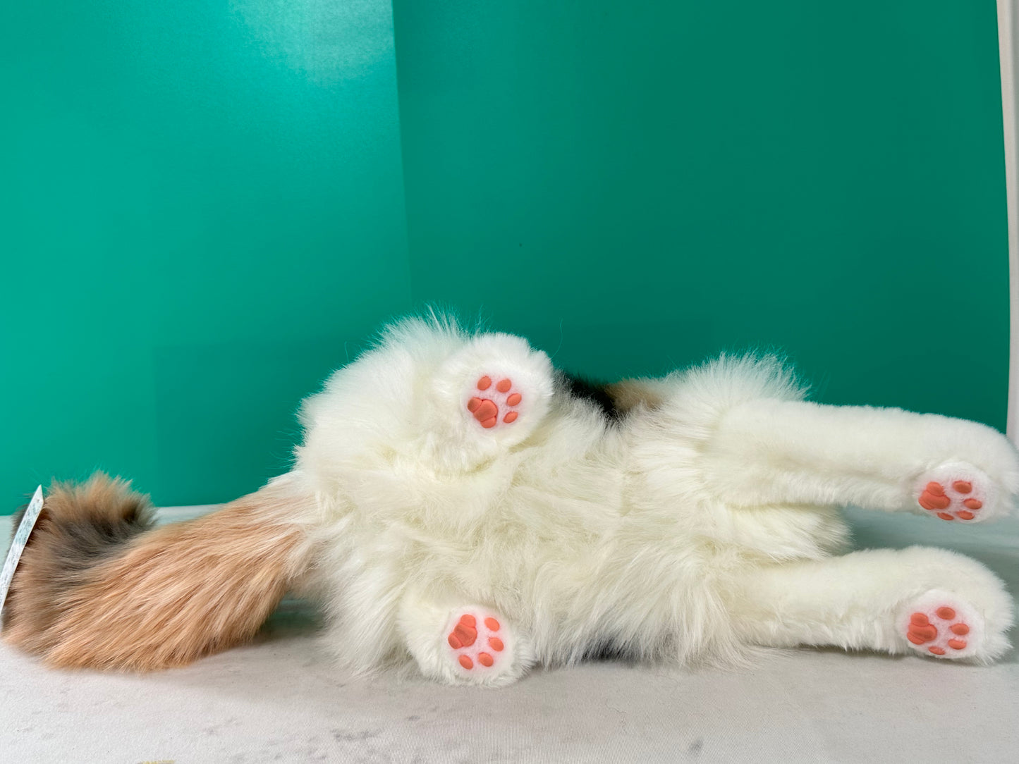 Gato tricolor de peluche bajo pedido