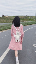 Load and play video in Gallery viewer, White Short-hair Cat Backpack
