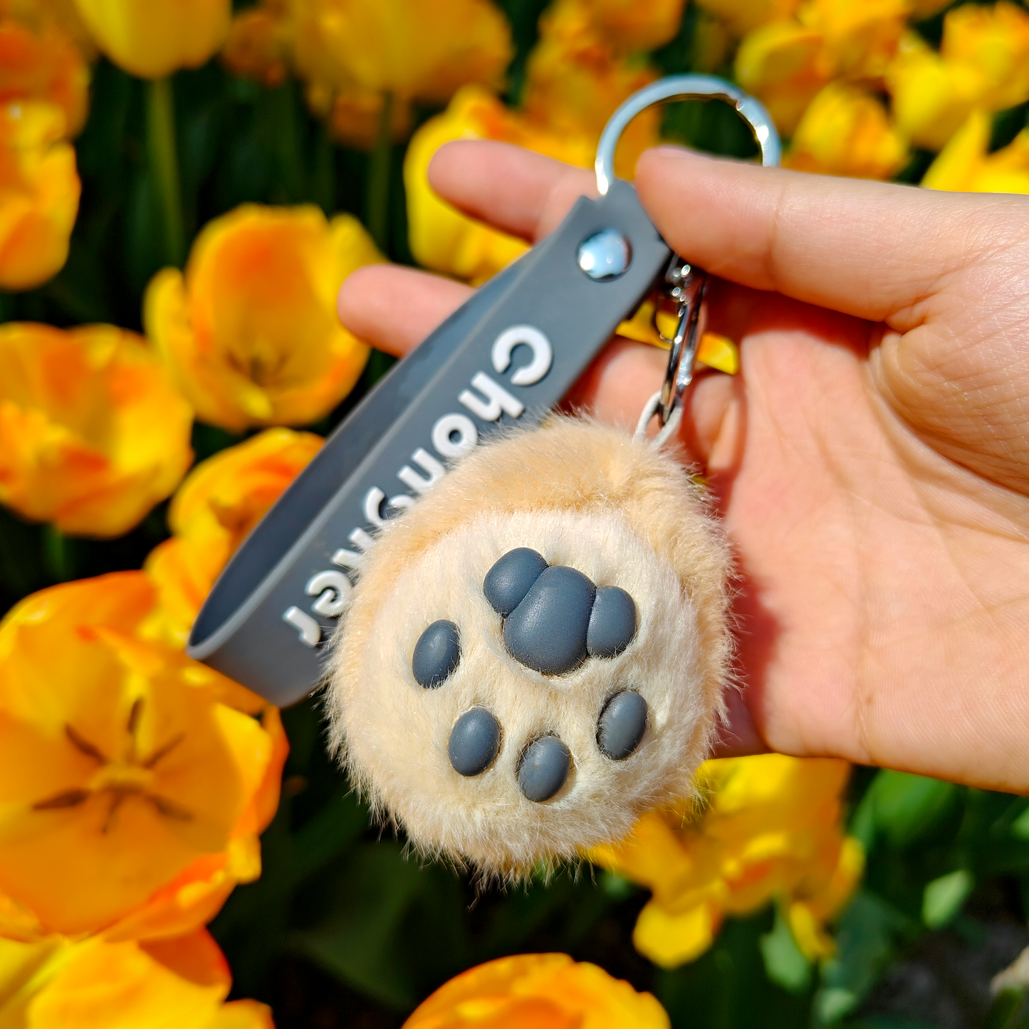Chongker keychain Realistic Plush Animal Paw Kawaii keychain
